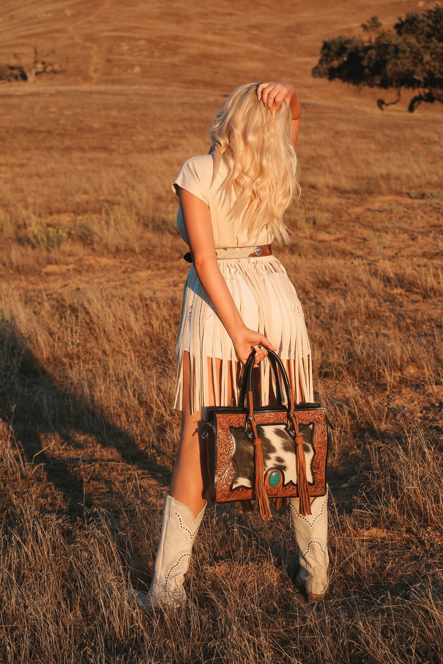 The Nashville Gunner (No Fringe) Tooled Cowhide Tote Purse